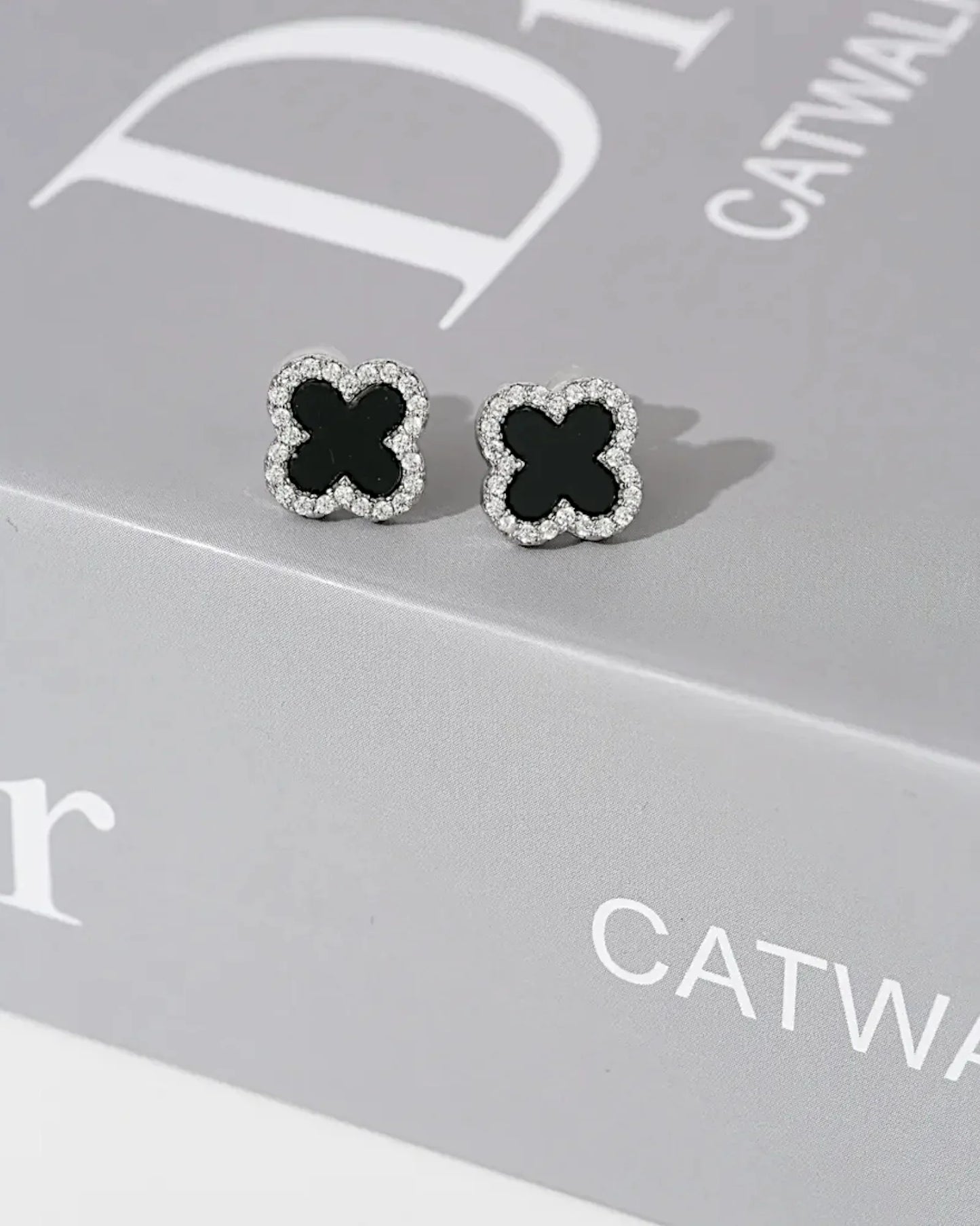 Schmuck Ohrringe "Clover" aus 925er in silber-schwarz Farbe - TOLLzWOOD