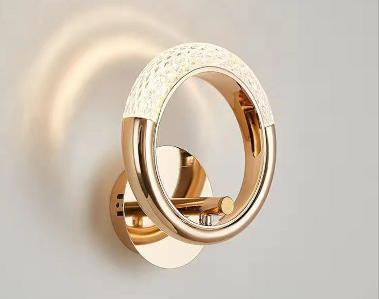 Modern LED wall light, ring design, gold-colored