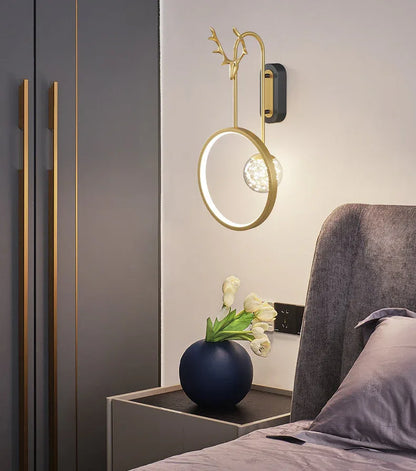 Runde Wandleuchte mit Ring, goldfarben - TOLLzWOOD