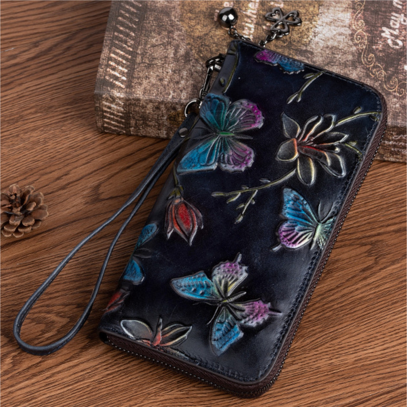 Hand-painted leather wallet – model FG9150