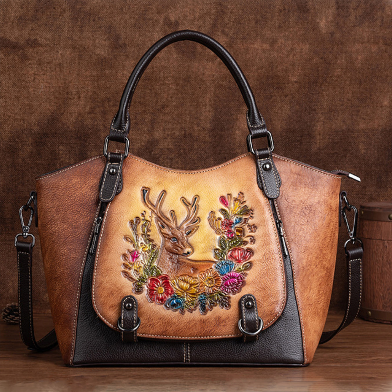 Hand-painted leather handbag – model FG9161