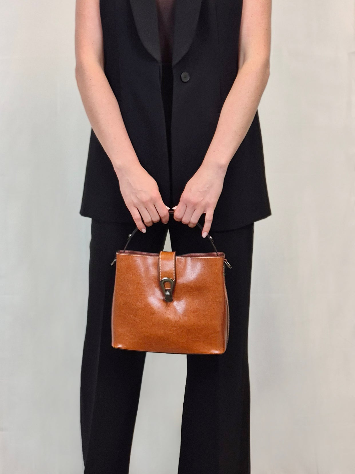 Leather handbag – Model 9142
