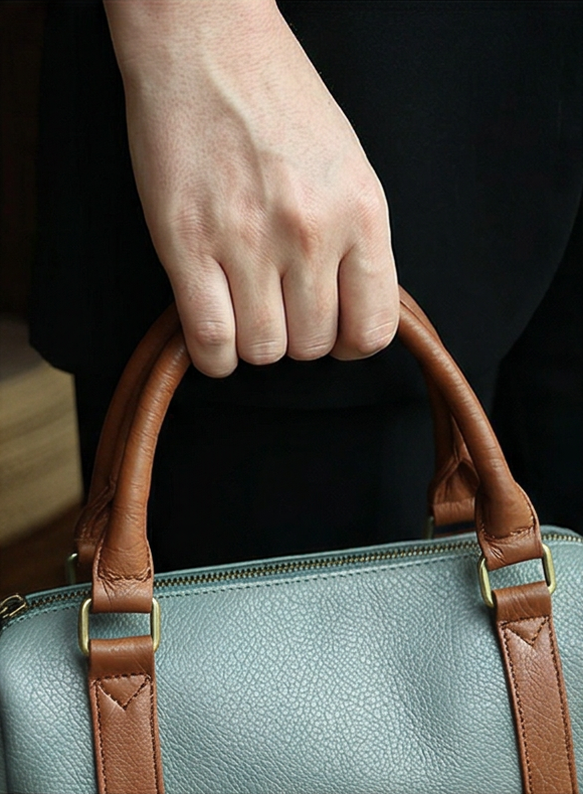 Leather handbag "Malve"