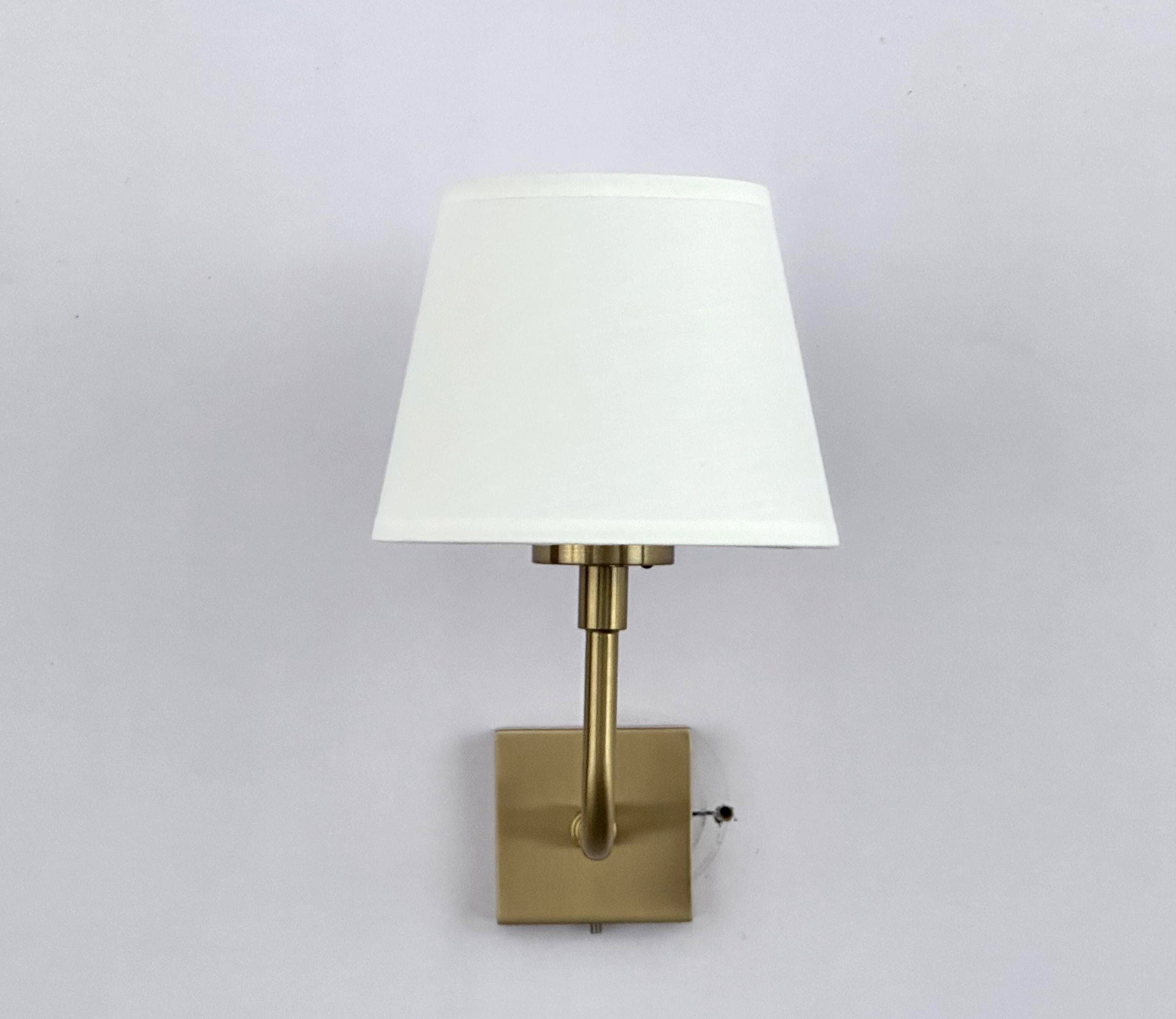 Wandleuchte aus Eisen mit Stoffschirm, goldfarben