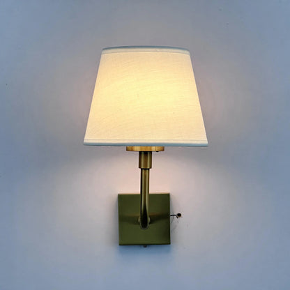 Wandleuchte aus Eisen mit Stoffschirm, goldfarben - TOLLzWOOD