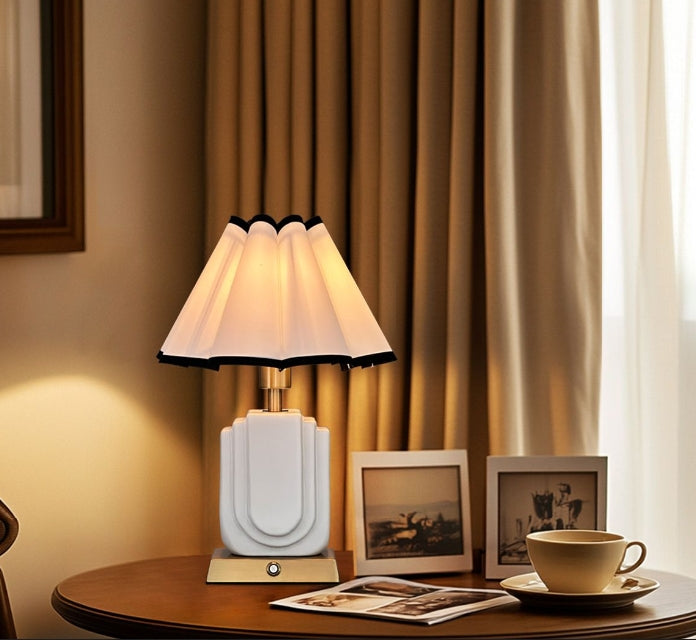 Table lamp with fabric shade and battery, gold