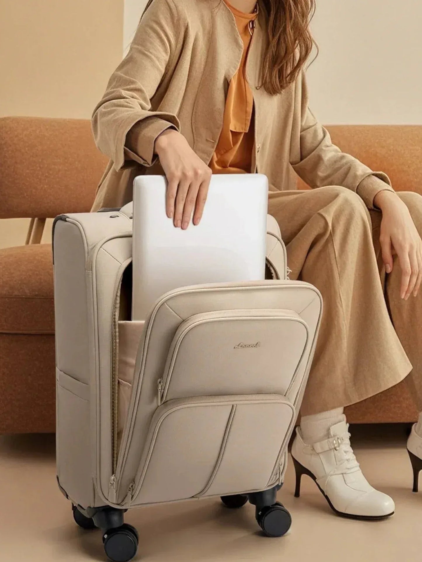 Beige Koffer Lovevook - TOLLzWOOD