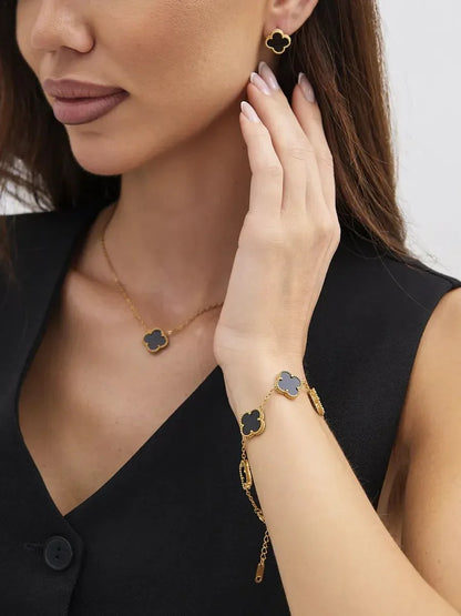 Halskette „Clover“ in Goldfarbe - TOLLzWOOD