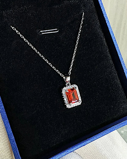 Halskette aus 925er Silber mit rotem Zirkonia - TOLLzWOOD