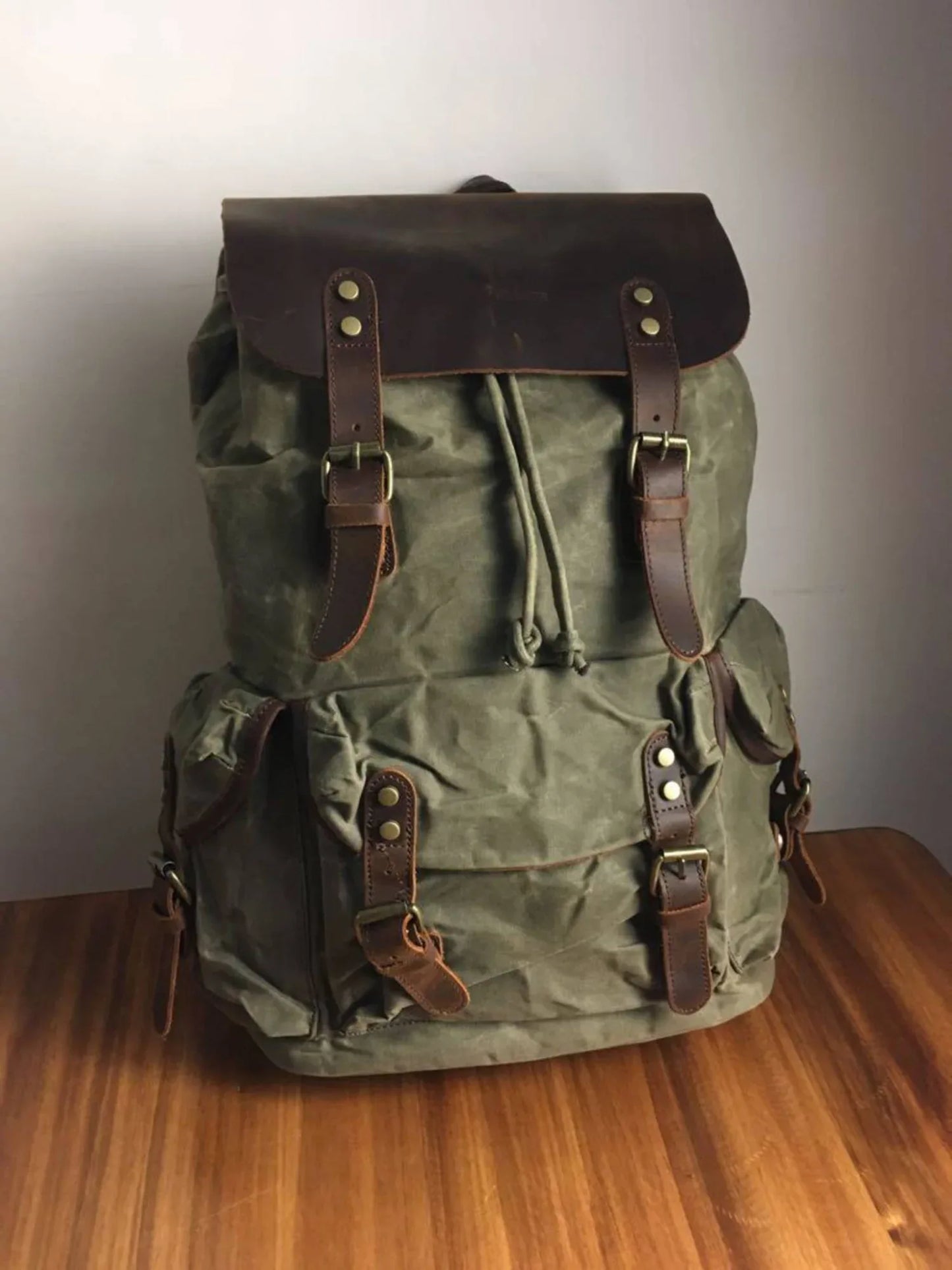 Leder Rucksack "Jäger" - TOLLzWOOD