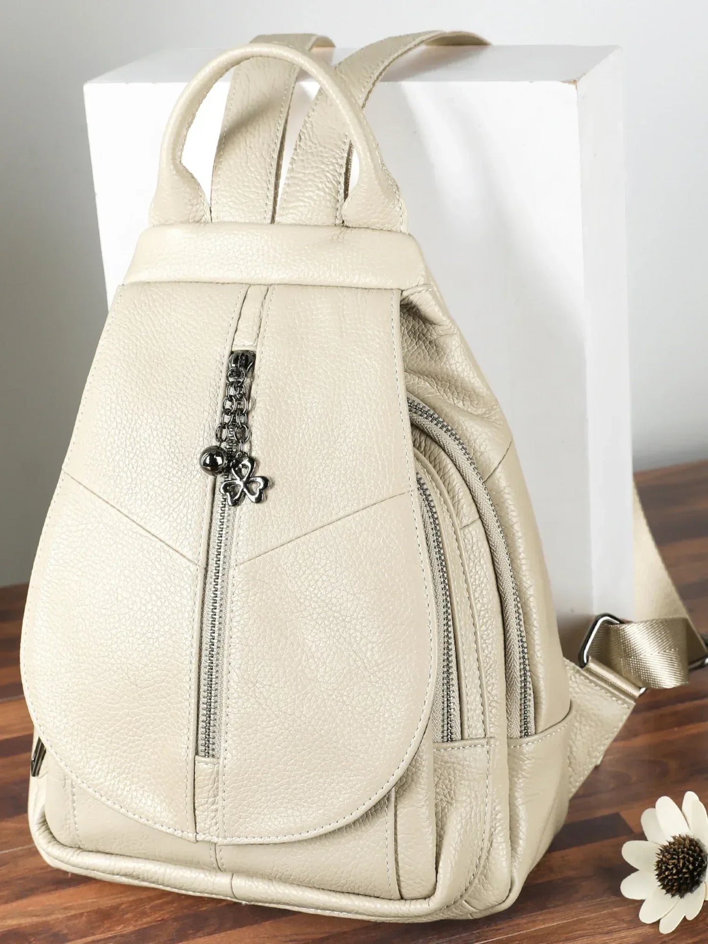 Leder Rucksack "Krokus" - TOLLzWOOD