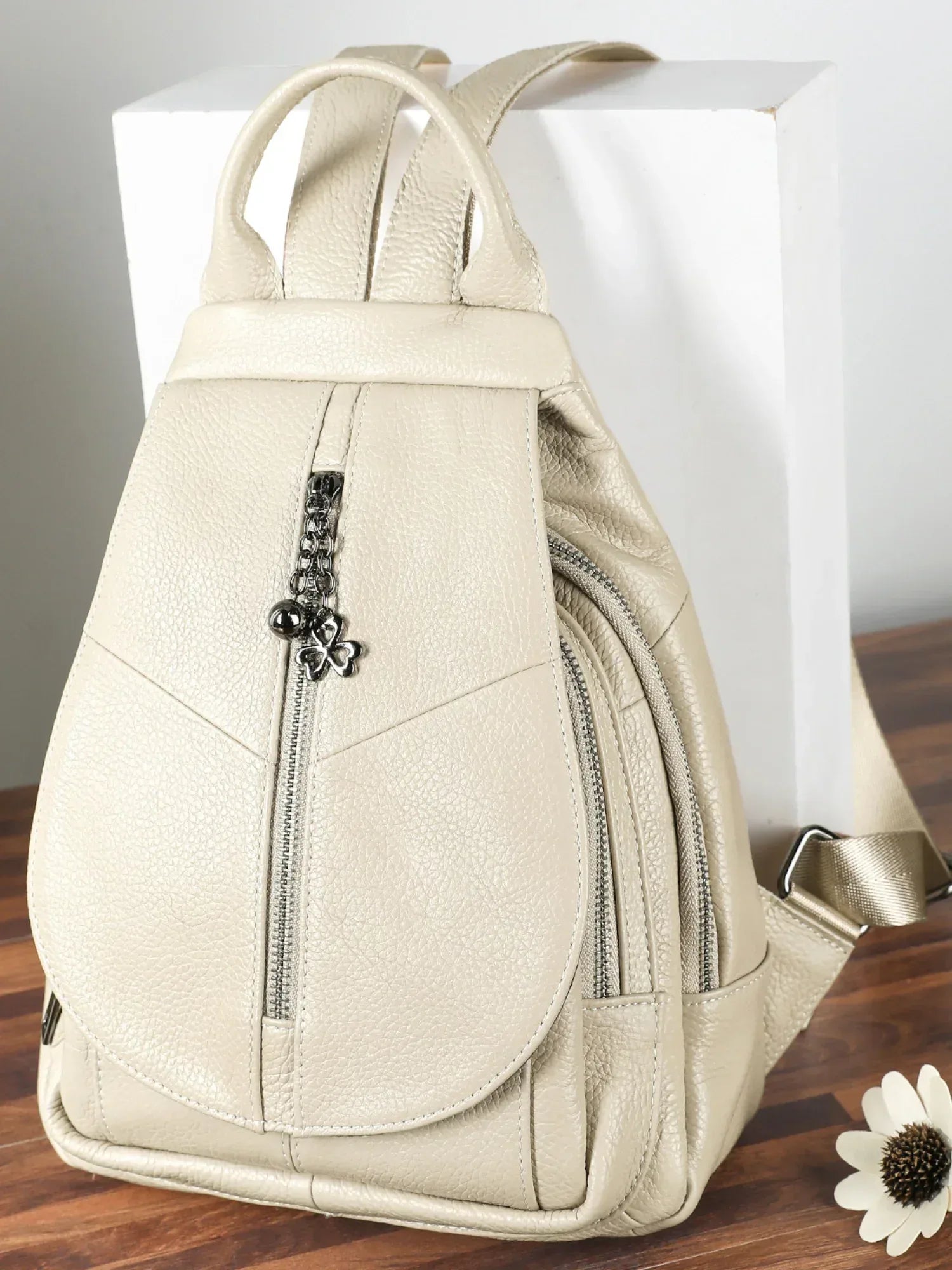 Leder Rucksack "Krokus" - TOLLzWOOD