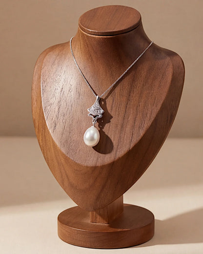 Schmuckset. Halskette und Ohrringe aus 925er Sterlingsilber mit tropfenförmigen Süßwasserperlen - TOLLzWOOD