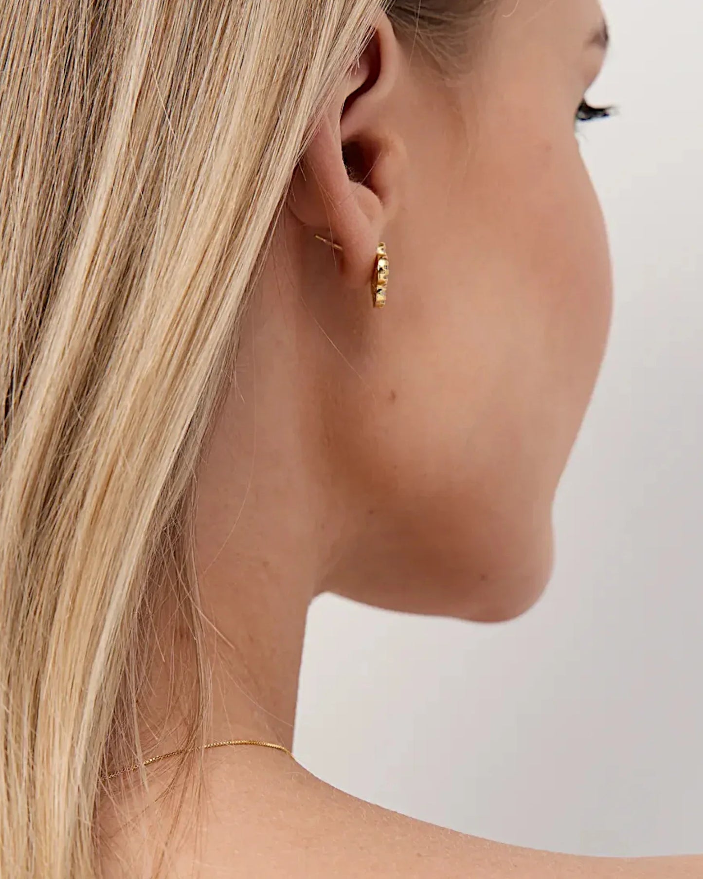 Schmuck Ohrringe "Clover" aus 925er in goldschwarz Farbe - TOLLzWOOD