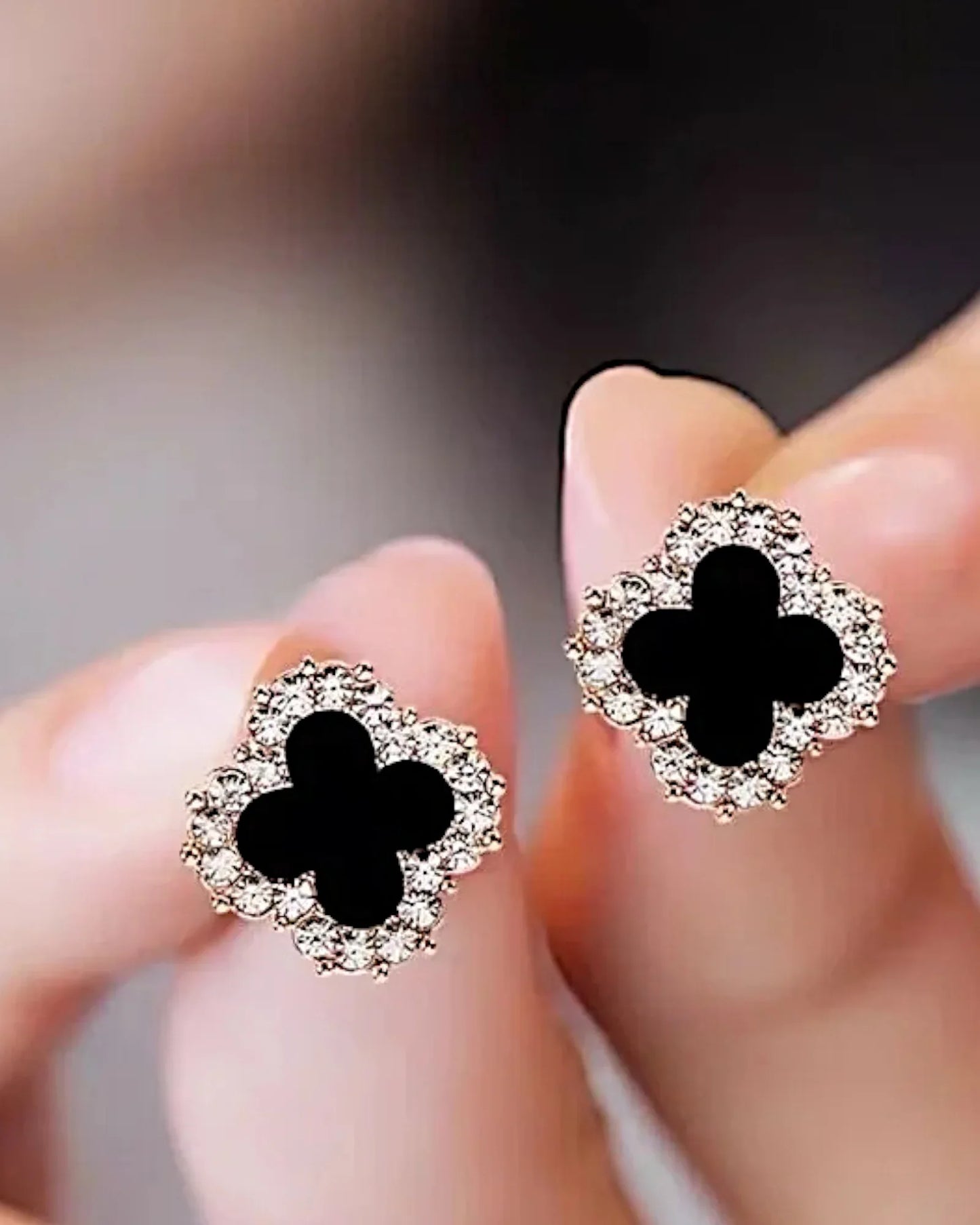 Schmuck Ohrringe "Clover" aus 925er in goldschwarz Farbe - TOLLzWOOD