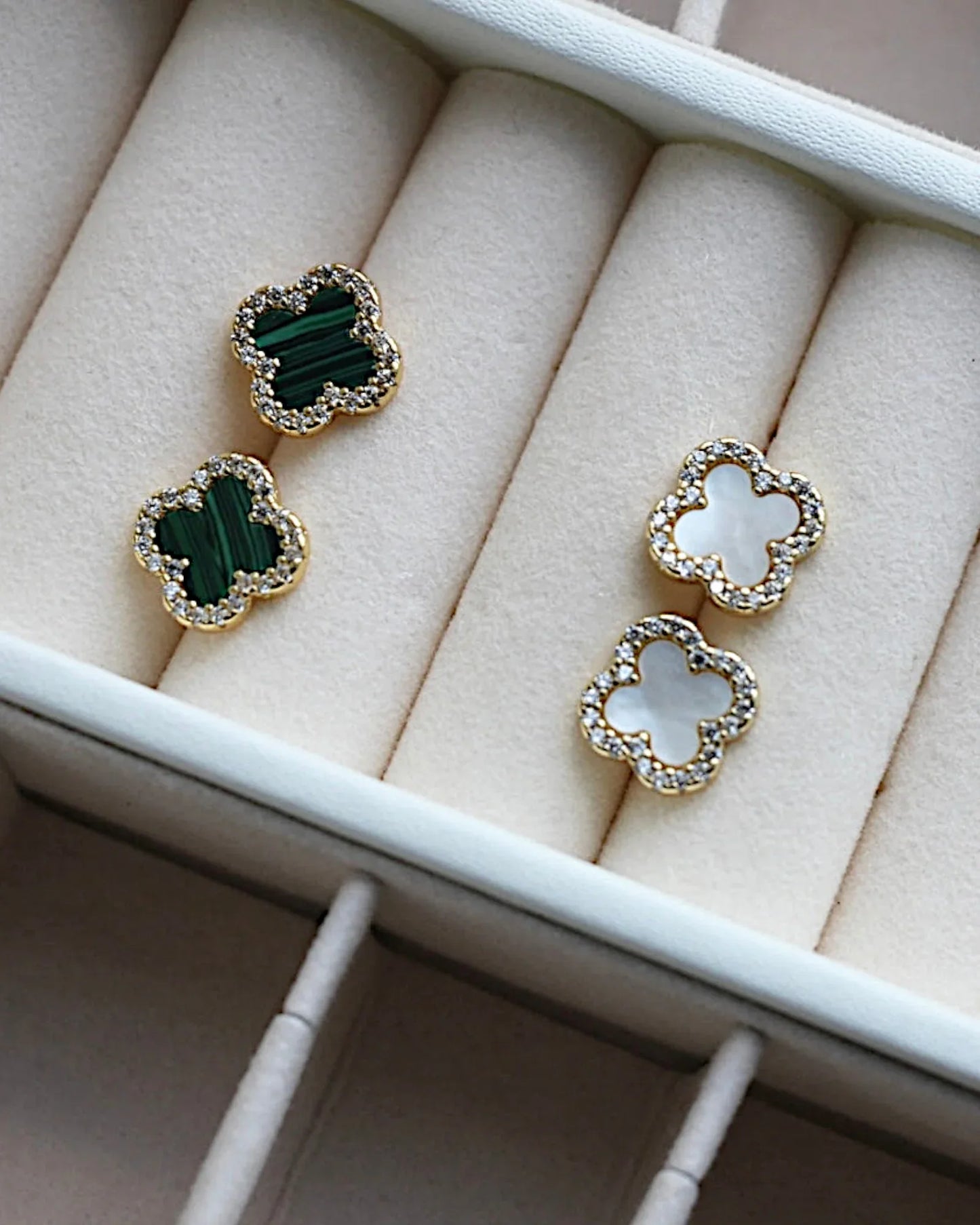 Schmuck Ohrringe "Clover" aus 925er in goldgrün Farbe - TOLLzWOOD
