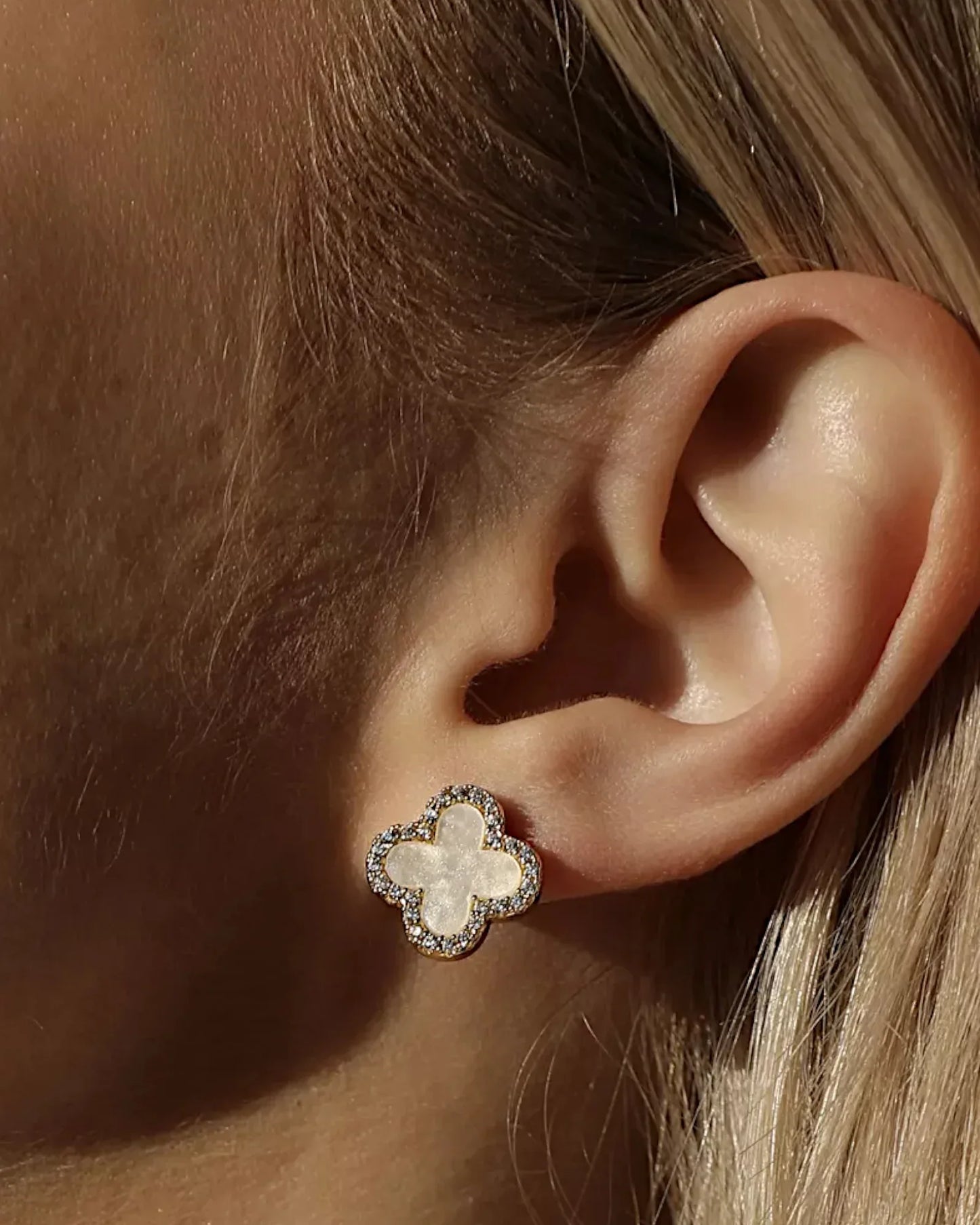 Schmuck Ohrringe "Clover" aus 925er in goldweiß Farbe - TOLLzWOOD