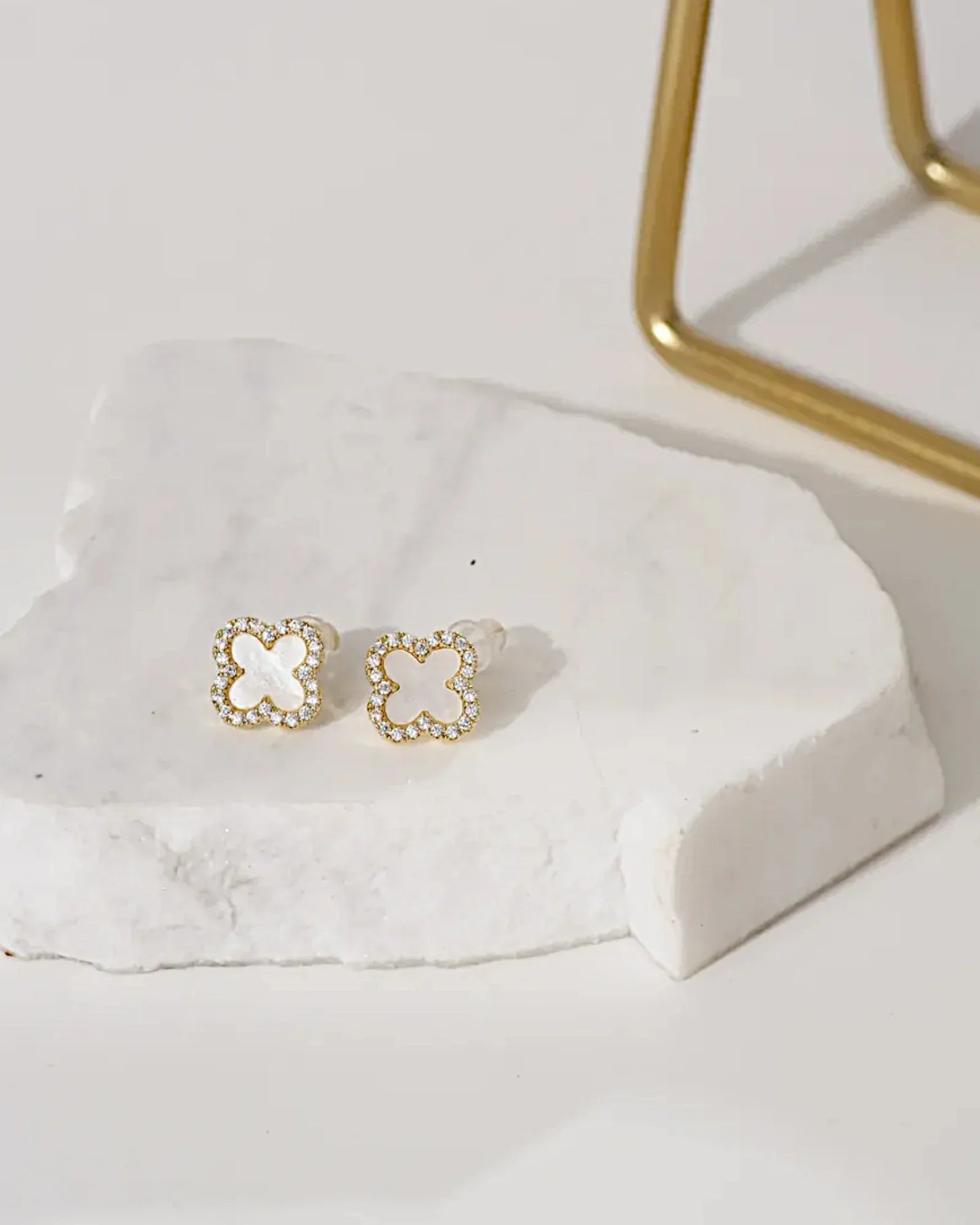 Schmuck Ohrringe "Clover" aus 925er in goldweiß Farbe - TOLLzWOOD