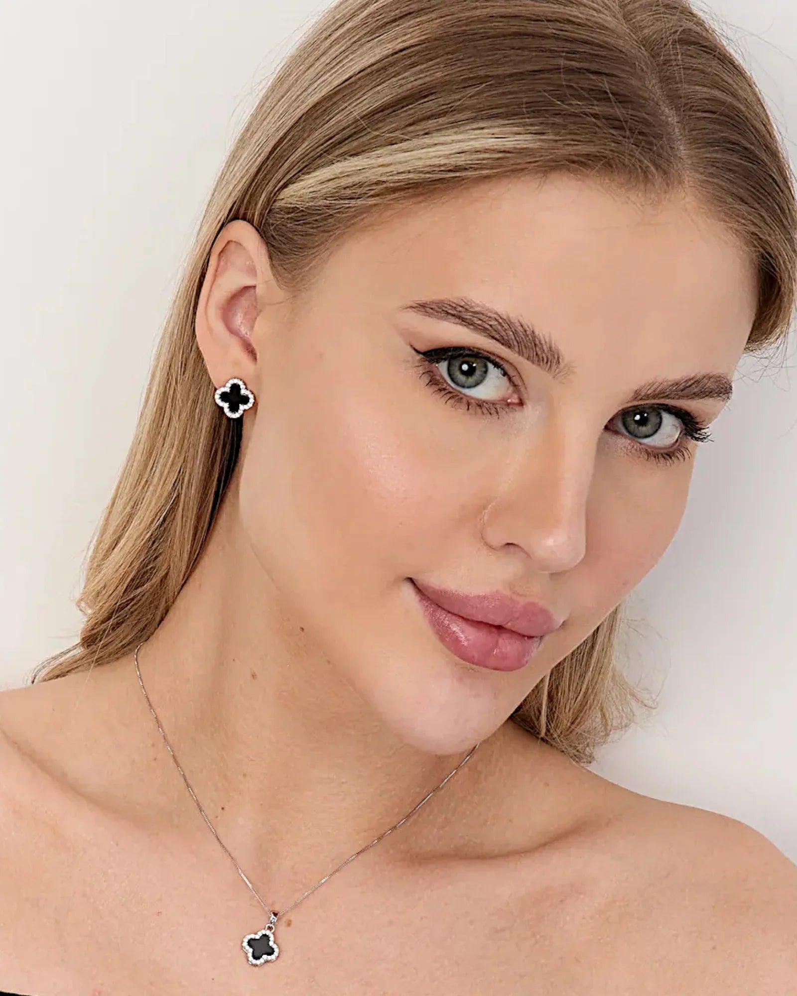 Schmuck Ohrringe "Clover" aus 925er in silber-schwarz Farbe - TOLLzWOOD