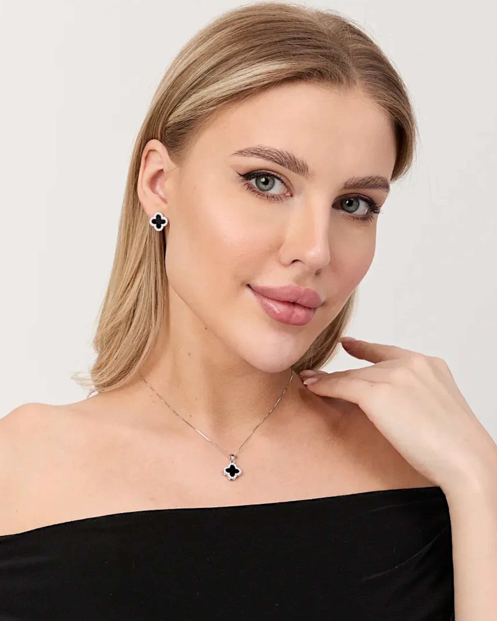 Schmuck Ohrringe "Clover" aus 925er in silber-schwarz Farbe - TOLLzWOOD