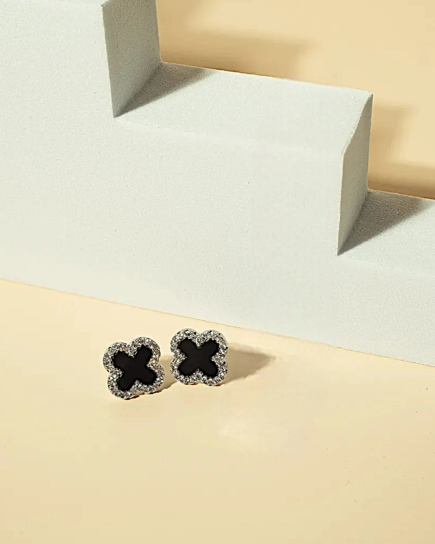 Schmuck Ohrringe "Clover" aus 925er in silber-schwarz Farbe - TOLLzWOOD