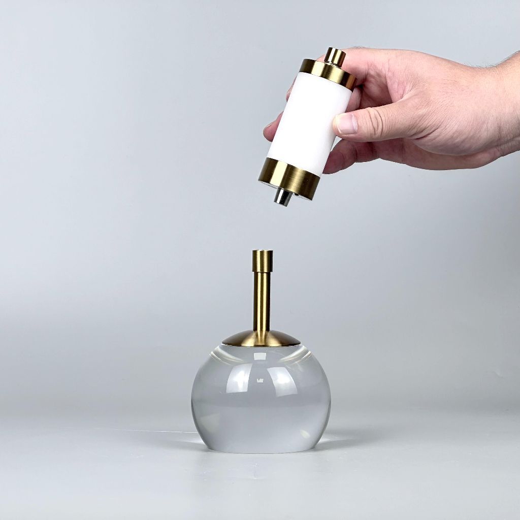 Table lamp with crystal base and fabric shade, gold-colored