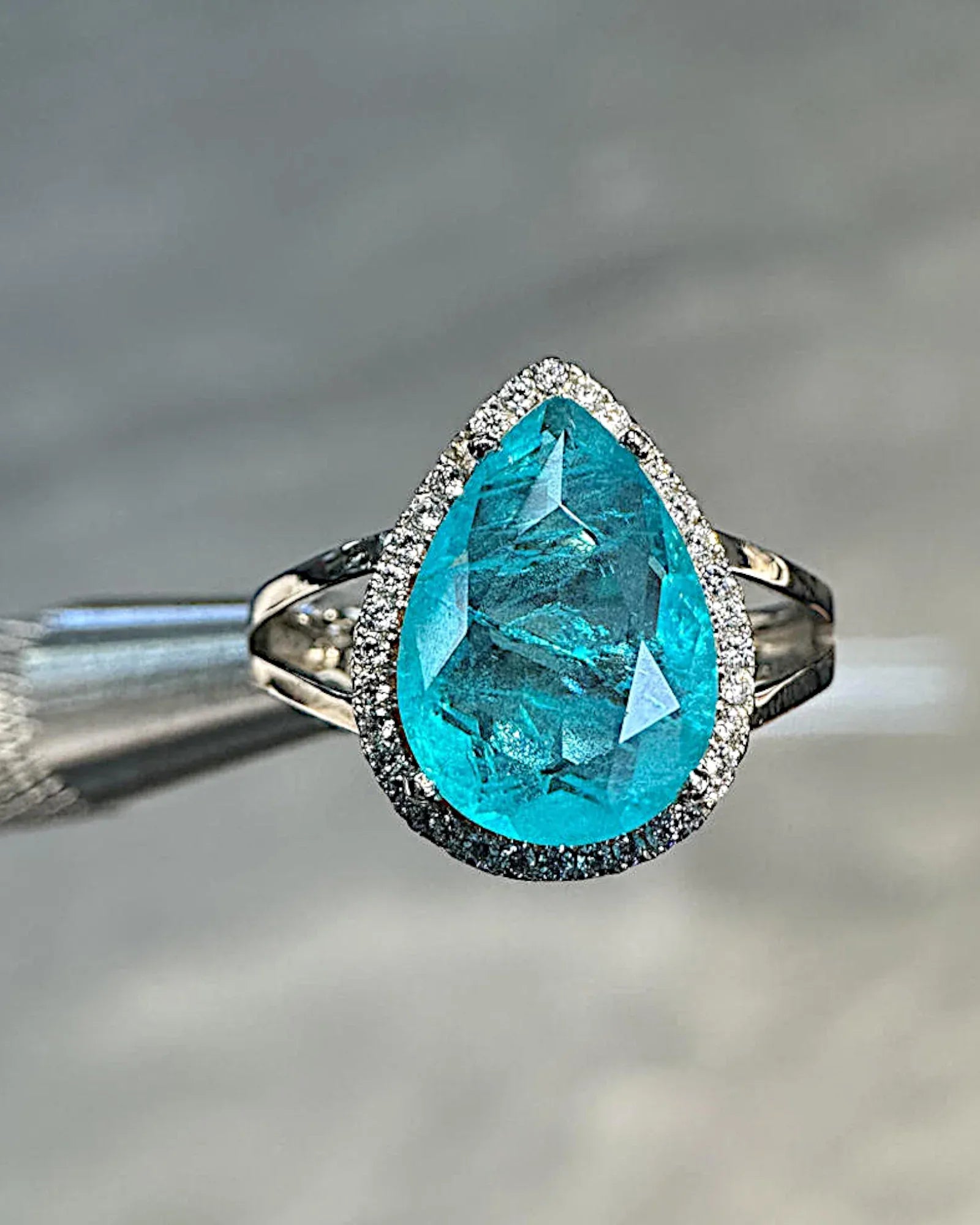 Ring aus 925er Silber mit blauem Zirkonia, Tropfenform - TOLLzWOOD