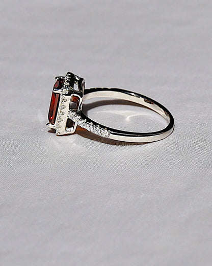 Ring aus 925er Silber mit grünem Zirkonia - TOLLzWOOD