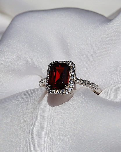 Ring aus 925er Silber mit grünem Zirkonia - TOLLzWOOD