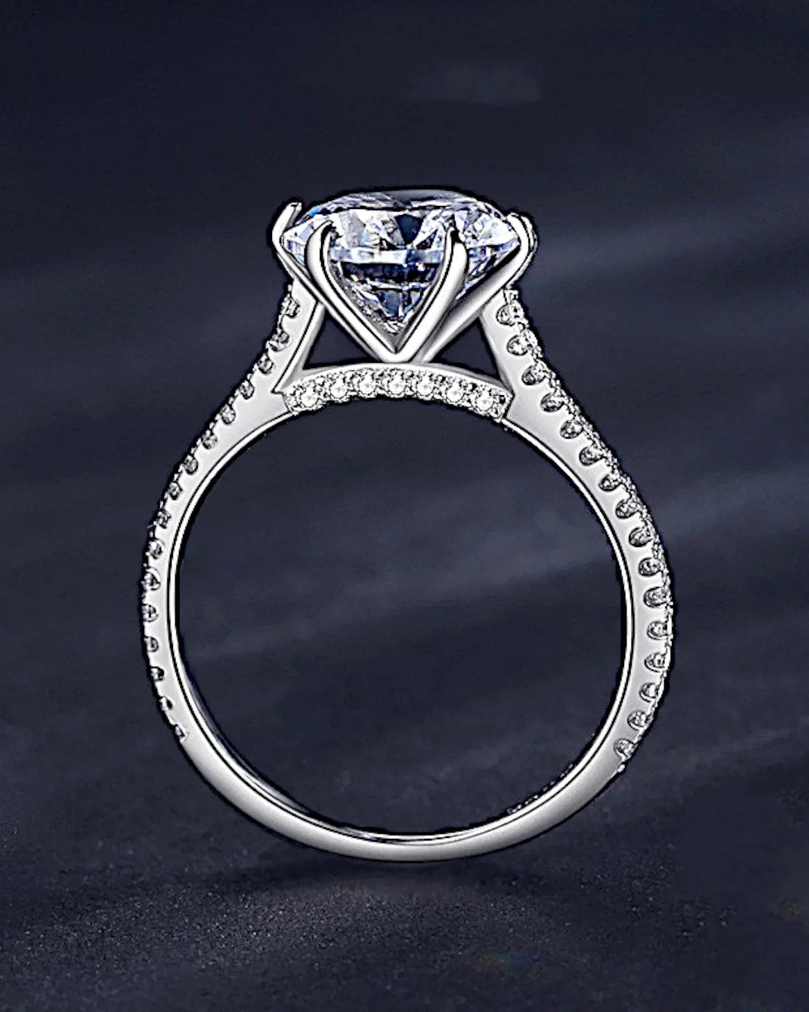 Ring aus 925er Sterlingsilber mit einem großen Zirkonia - TOLLzWOOD
