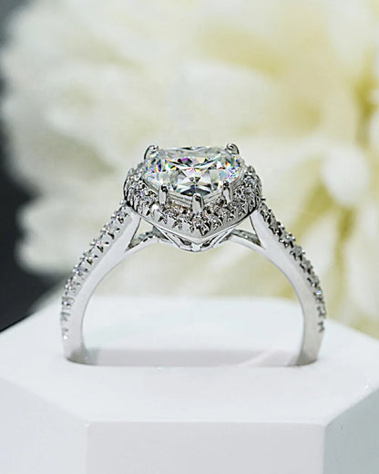 Ring aus 925er Sterlingsilber mit einem großen herzförmigen Zirkonia - TOLLzWOOD