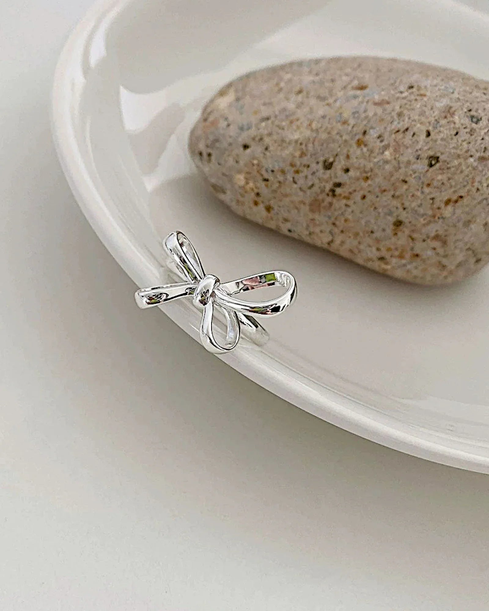 Schleifenförmiger Ring aus 925er Sterlingsilber - TOLLzWOOD