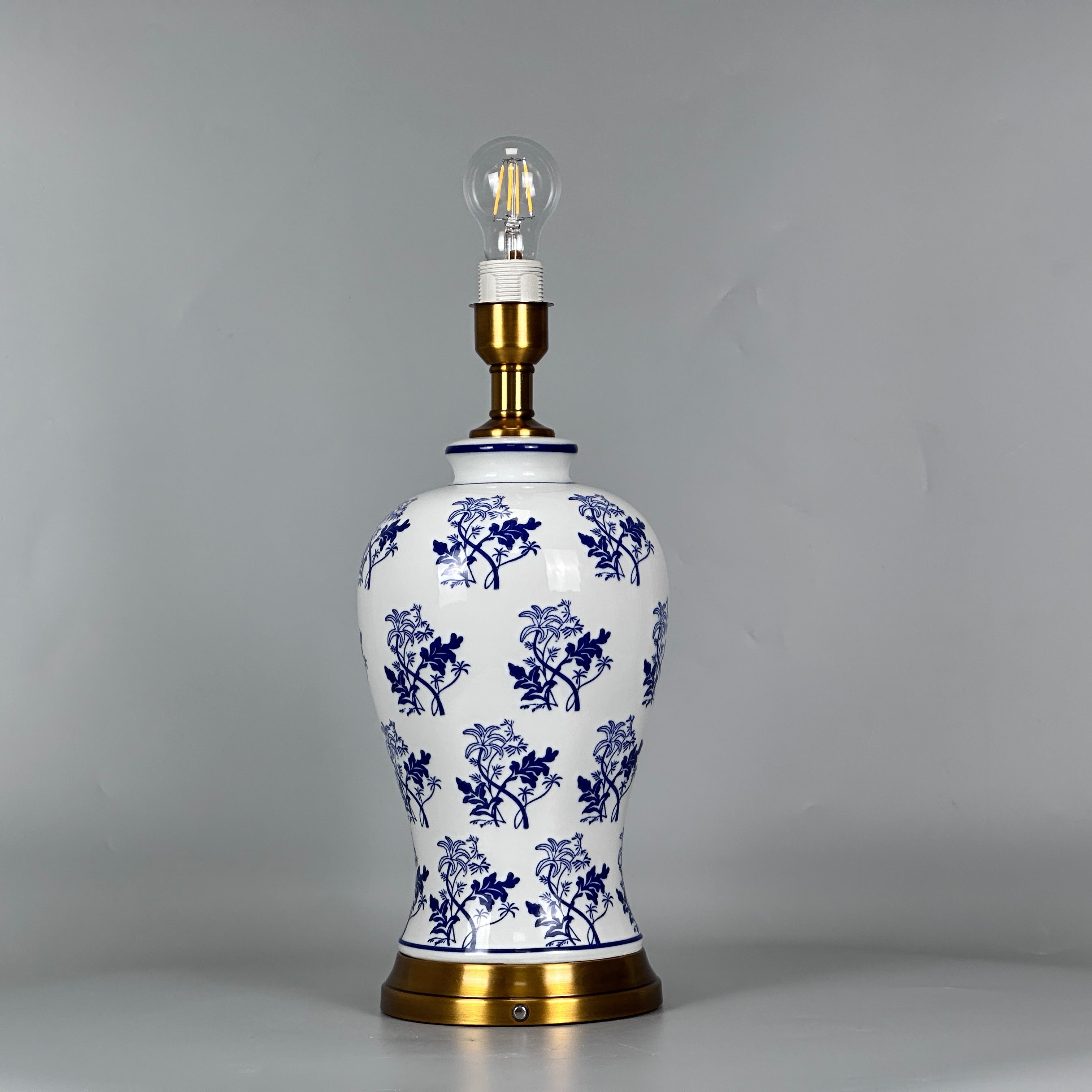 Keramik-Tischlampe mit Stoffschirm, goldfarben