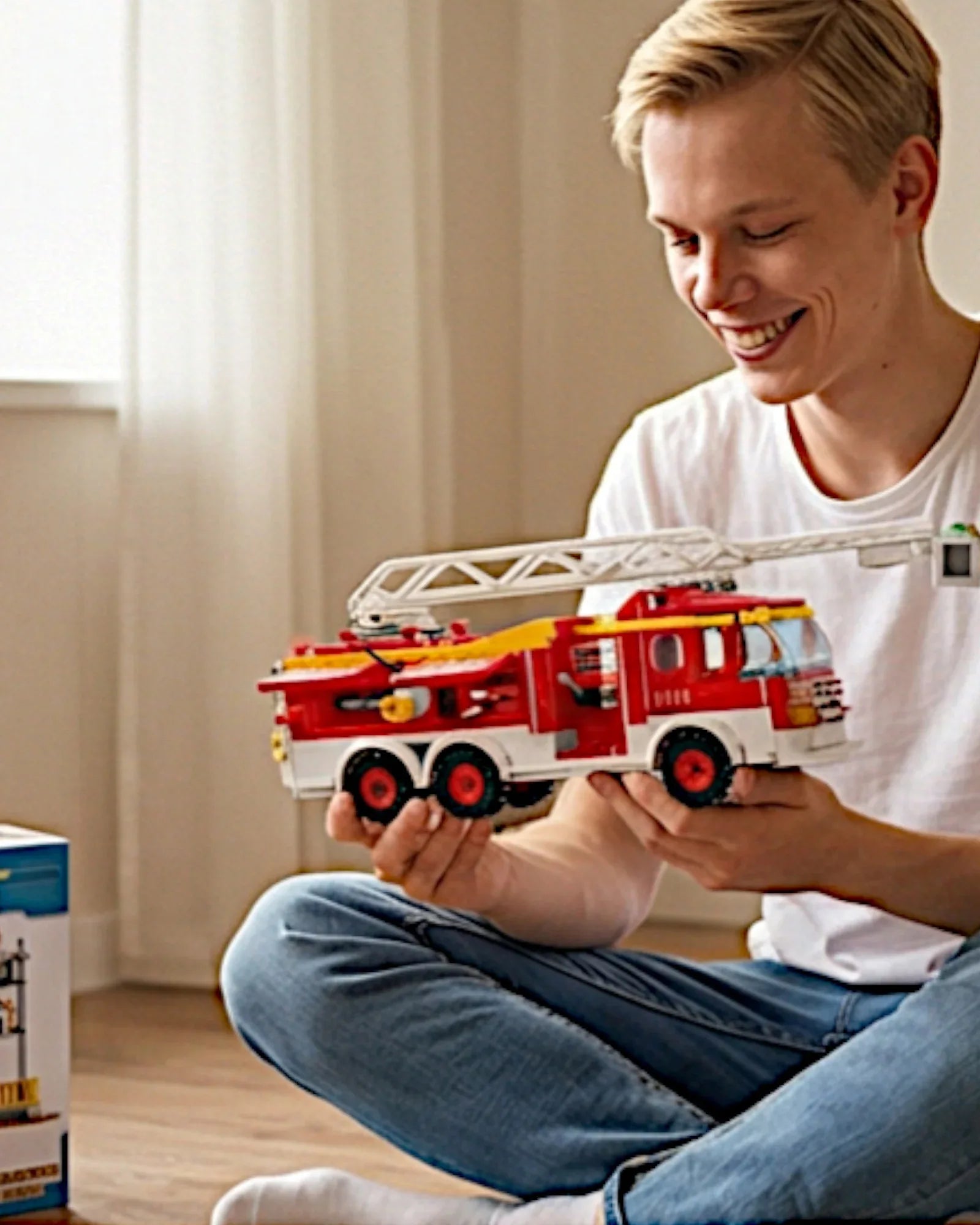 EC-Feuerwehrfahrzeug mit Drehleiter, 433 Teile - TOLLzWOOD
