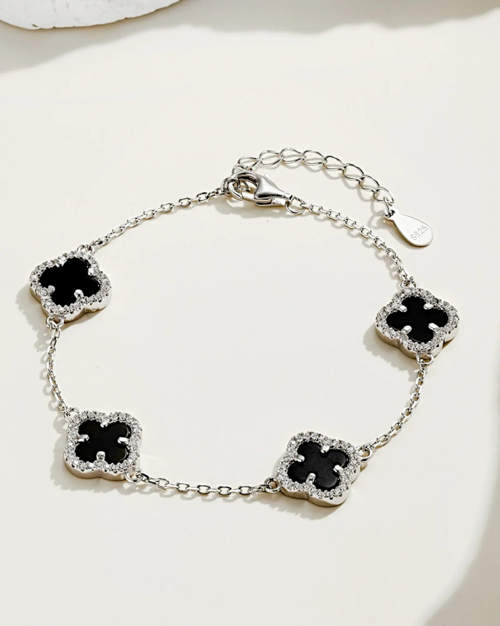 925er Sterlingsilber Armband "Clover" in Silberschwarze Farbe - TOLLzWOOD