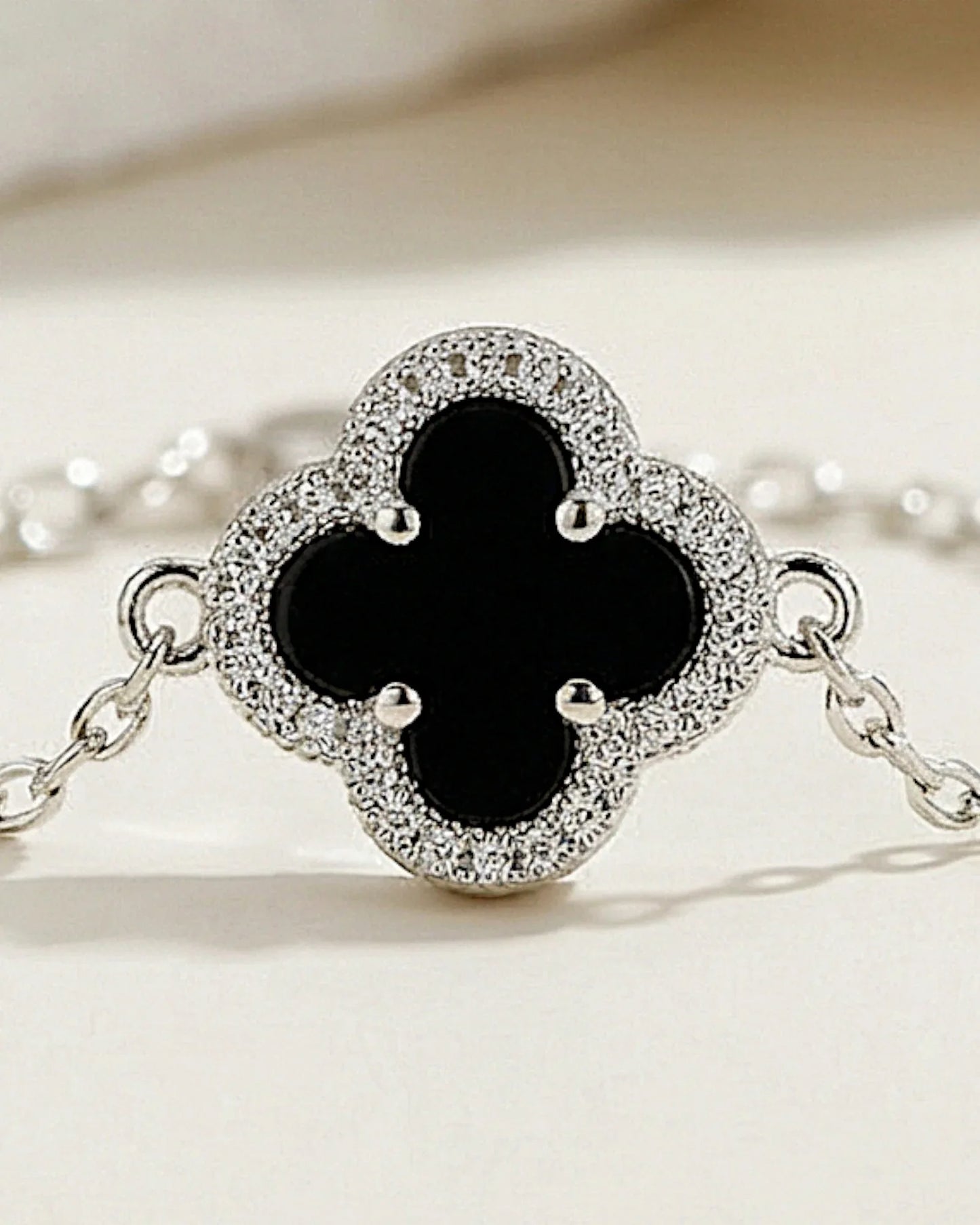 925er Sterlingsilber Armband "Clover" in Silberschwarze Farbe - TOLLzWOOD