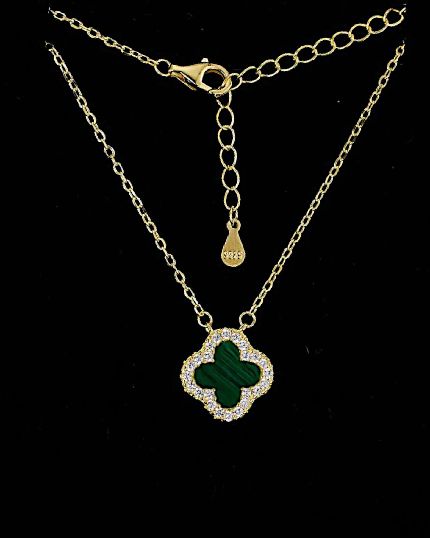 Halskette „Clover“ in goldgrüne Farbe - TOLLzWOOD
