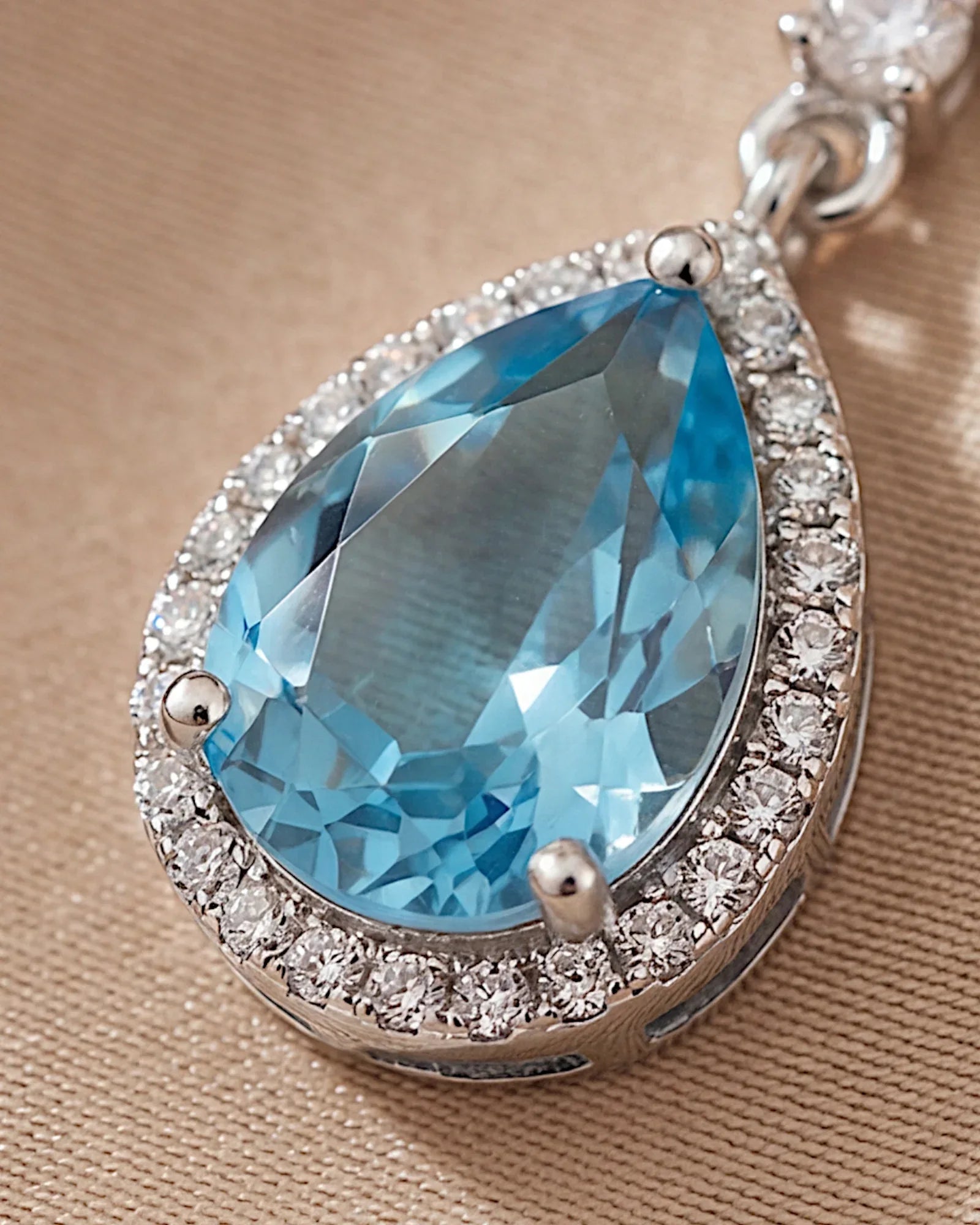 Ohrringe aus 925er Silber mit blauem Zirkonia, Tropfenform - TOLLzWOOD