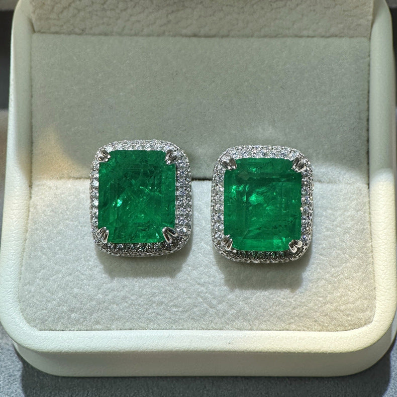 Earrings made of 925 sterling silver with green cubic zirconia