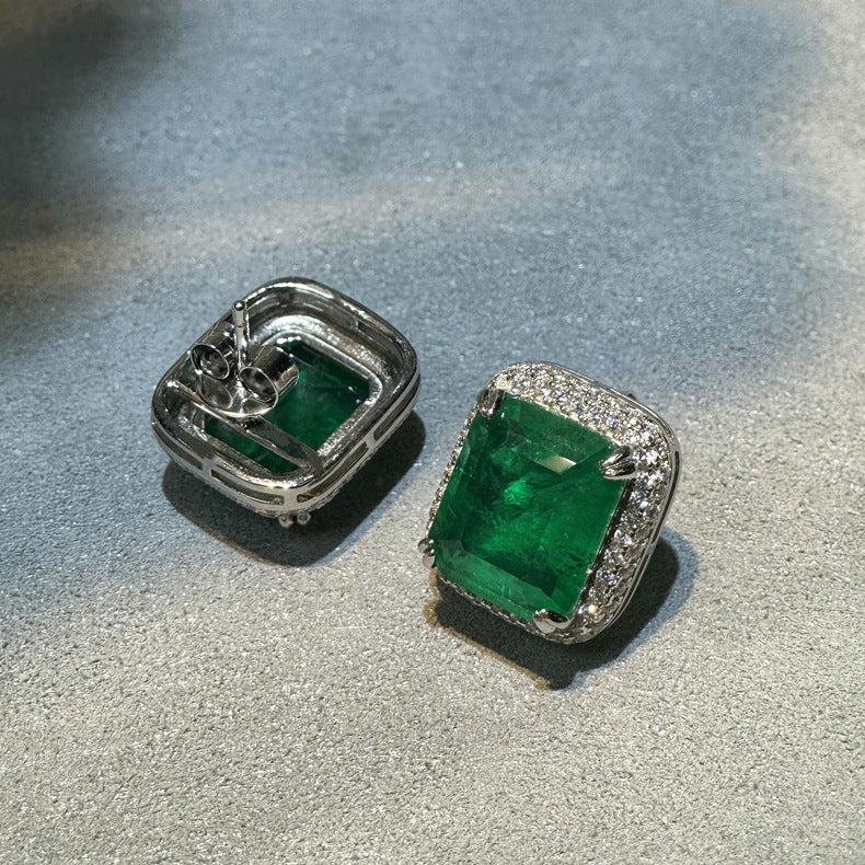 Earrings made of 925 sterling silver with green cubic zirconia