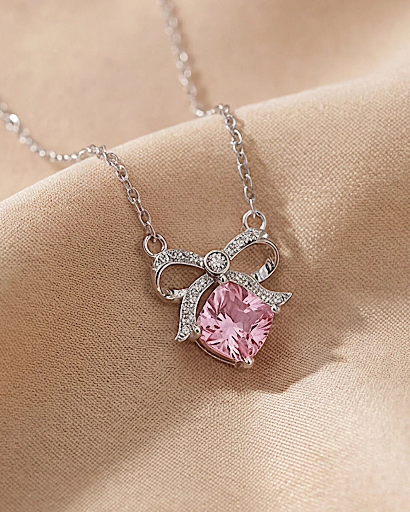 Halskette aus 925er Sterlingsilber mit einem großen rosa Zirkon - TOLLzWOOD