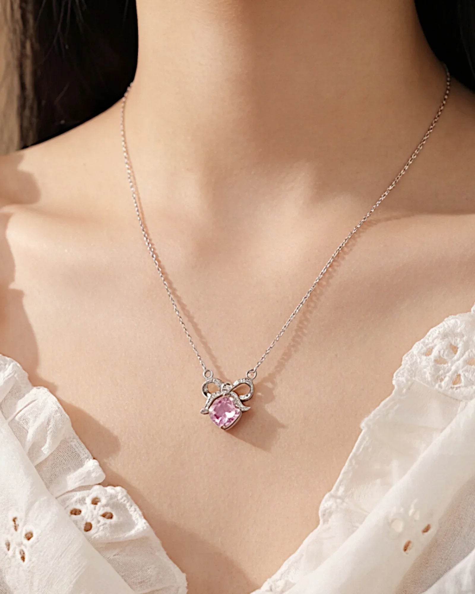 Halskette aus 925er Sterlingsilber mit einem großen rosa Zirkon - TOLLzWOOD