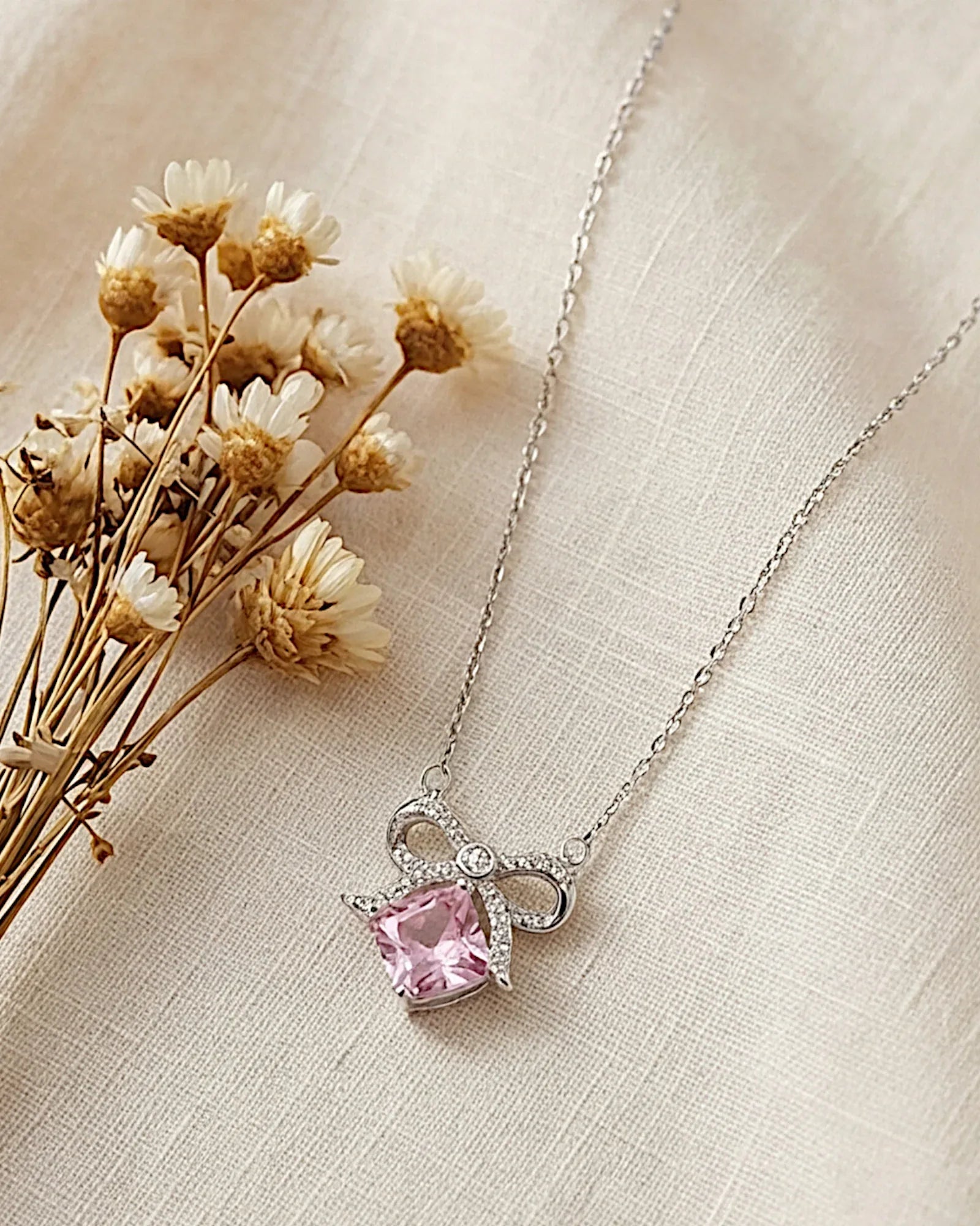 Halskette aus 925er Sterlingsilber mit einem großen rosa Zirkon - TOLLzWOOD