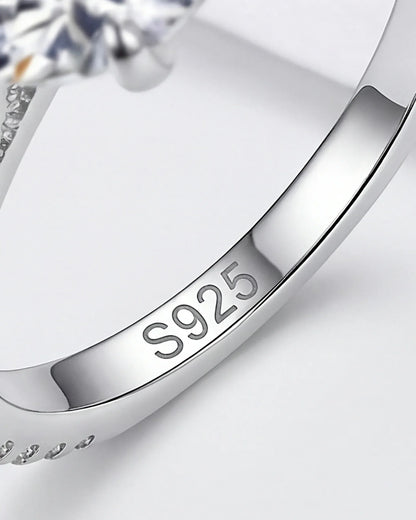 Ring aus 925er Sterlingsilber mit einem großen Zirkonia - TOLLzWOOD