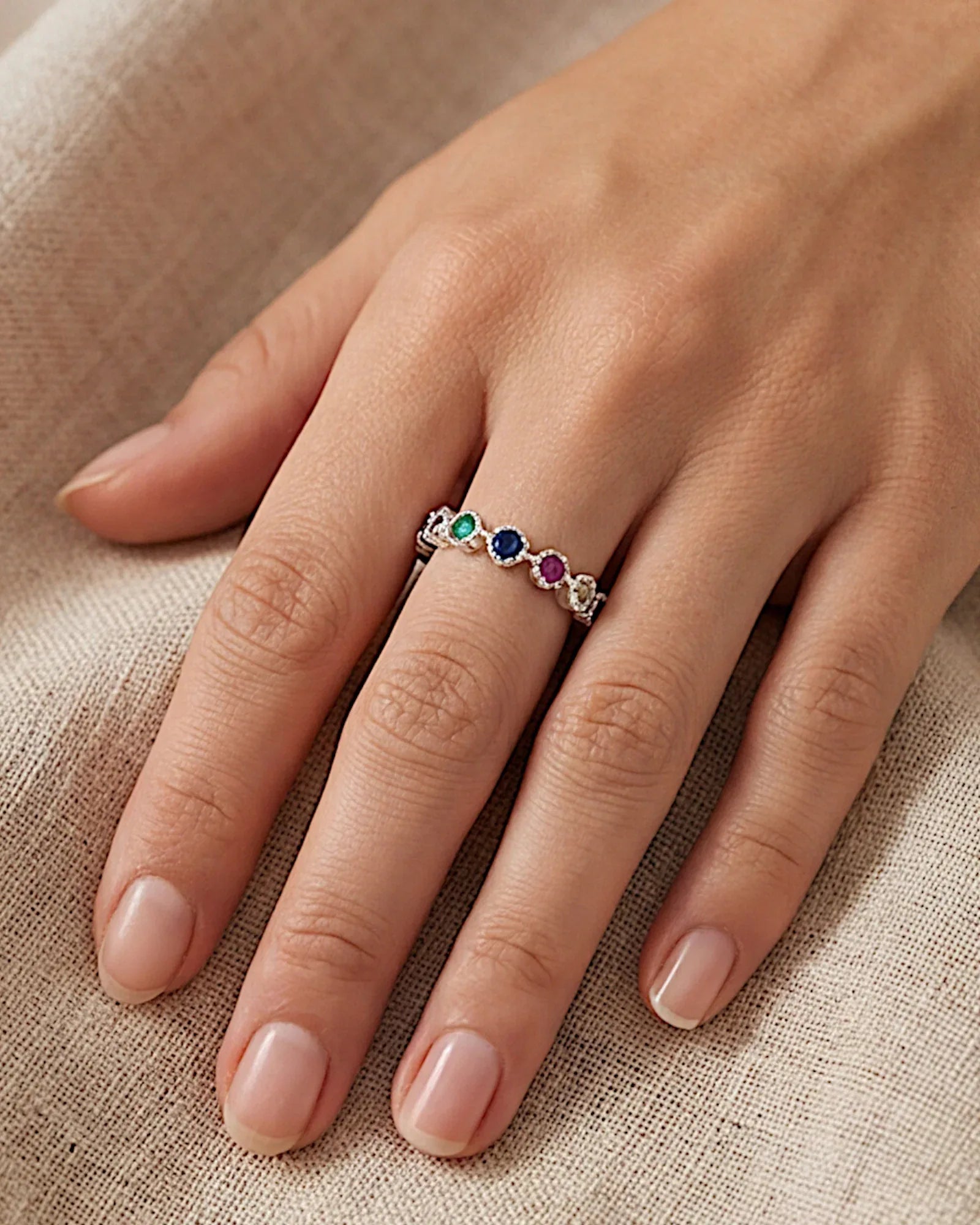 Ring aus 925er Sterlingsilber mit mehrfarbigen Zirkonen - TOLLzWOOD