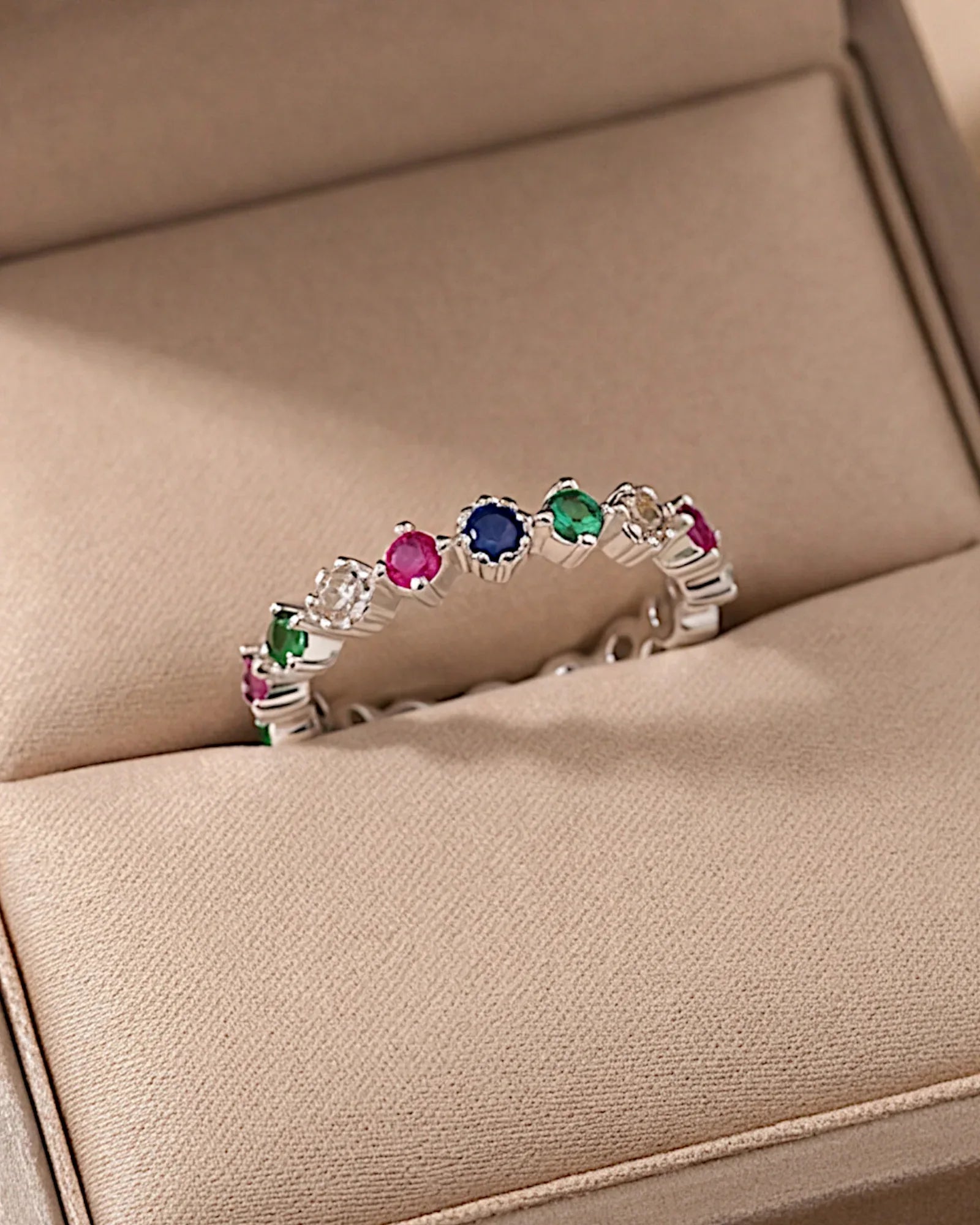 Ring aus 925er Sterlingsilber mit mehrfarbigen Zirkonen - TOLLzWOOD