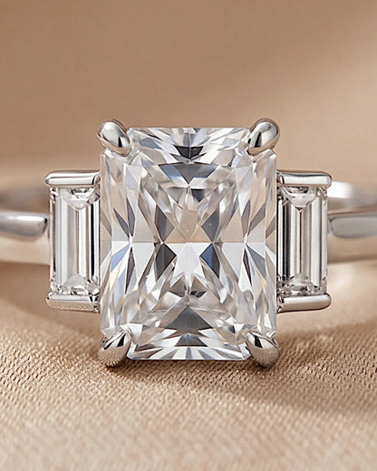 Ring aus 925er Sterlingsilber mit großem Zirkon - TOLLzWOOD