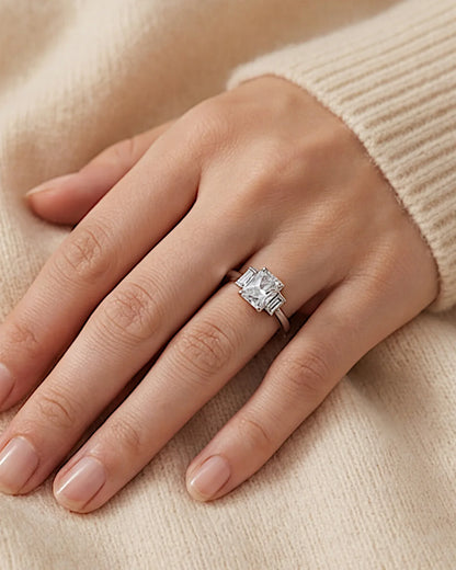 Ring aus 925er Sterlingsilber mit großem Zirkon - TOLLzWOOD