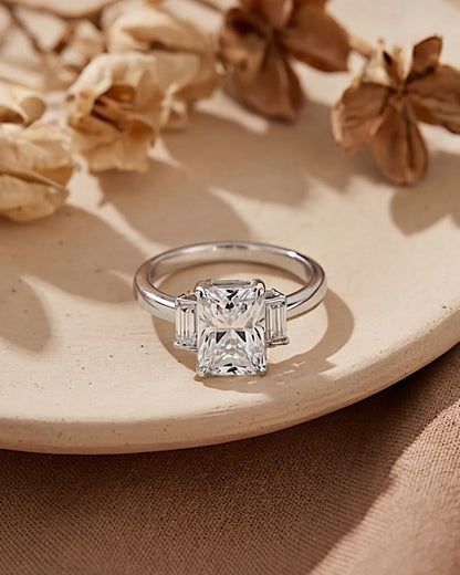 Ring aus 925er Sterlingsilber mit großem Zirkon - TOLLzWOOD