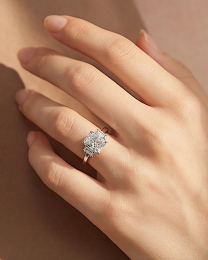 Ring aus 925er Sterlingsilber mit großem Zirkon - TOLLzWOOD